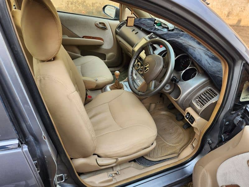 Honda City IDSI 2006 for sale in Valencia town Lahore 5