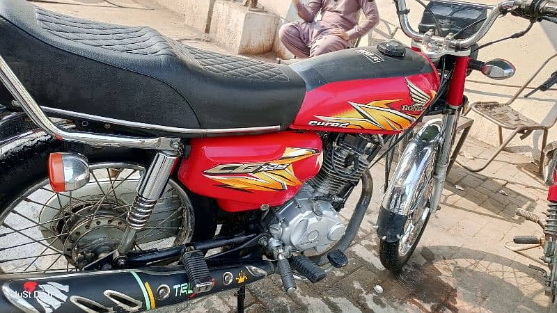 Honda 125 Good Condition 4