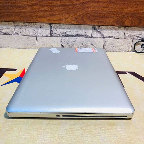 Macbook pro 2010 1