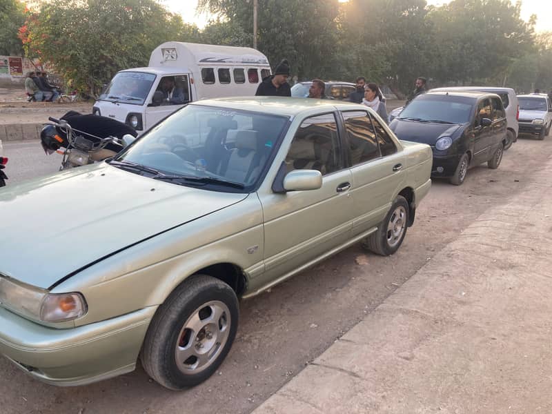 Nissan Sunny 1993 8