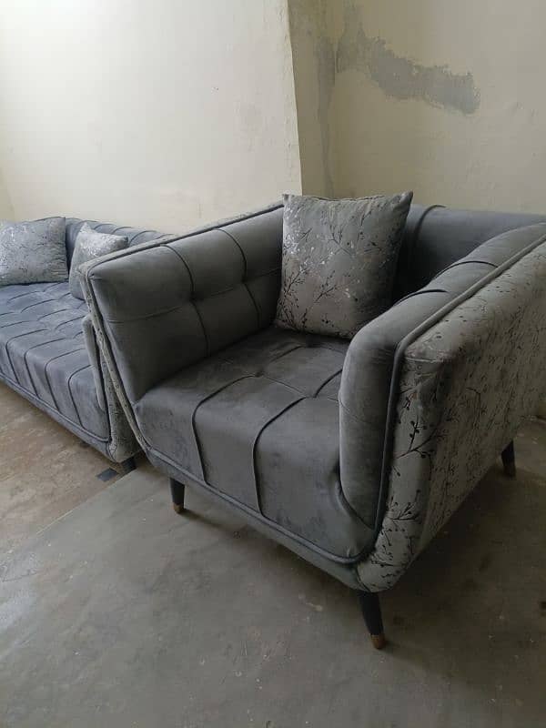 Elegant Sofa Set 3