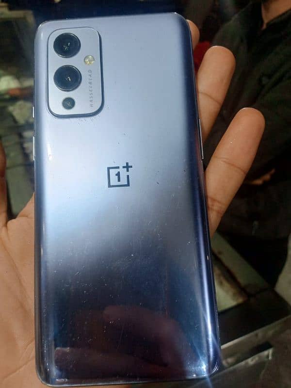 OnePlus 9 5g 1