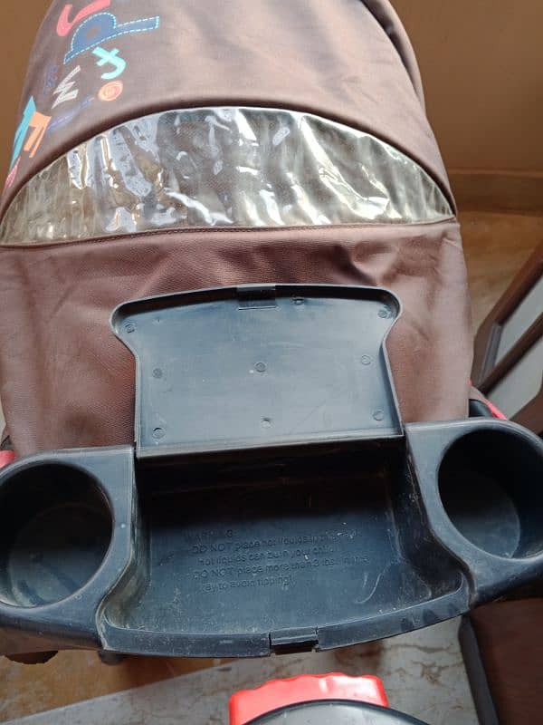 IMPORTED AS NEW VASPER PRAM BOUGHT FROM DUBAI 10/10 CONDITION 6