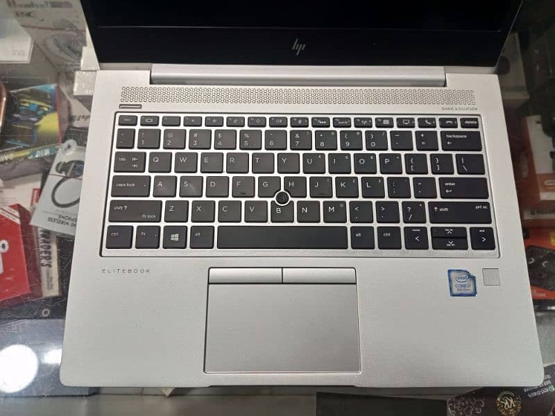 HP EliteBook 830 G5 5