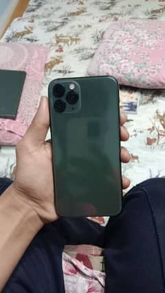 i phone 11 pro (non PTA )