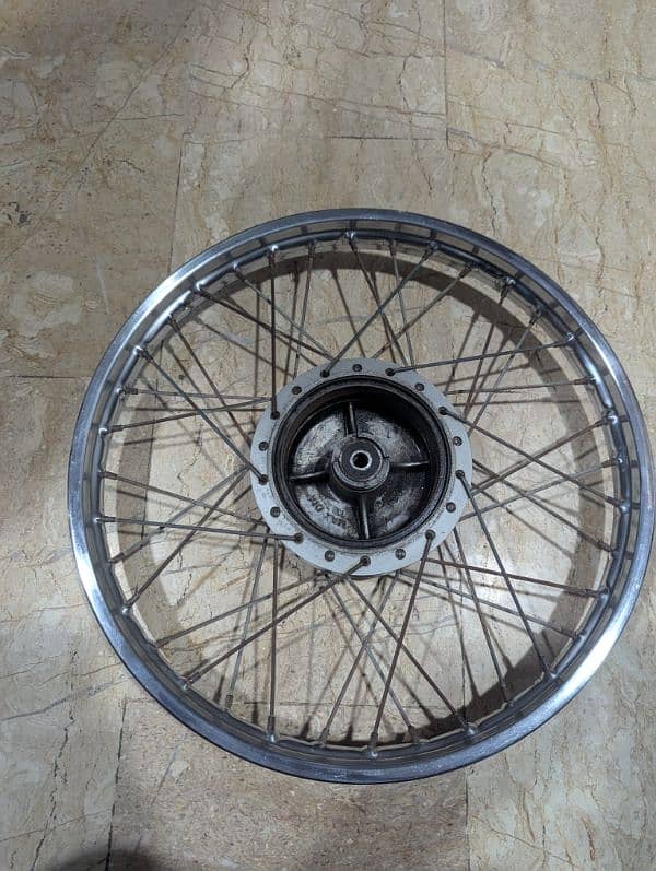 Suzuki GS 150 Rim and Drum 2017 14