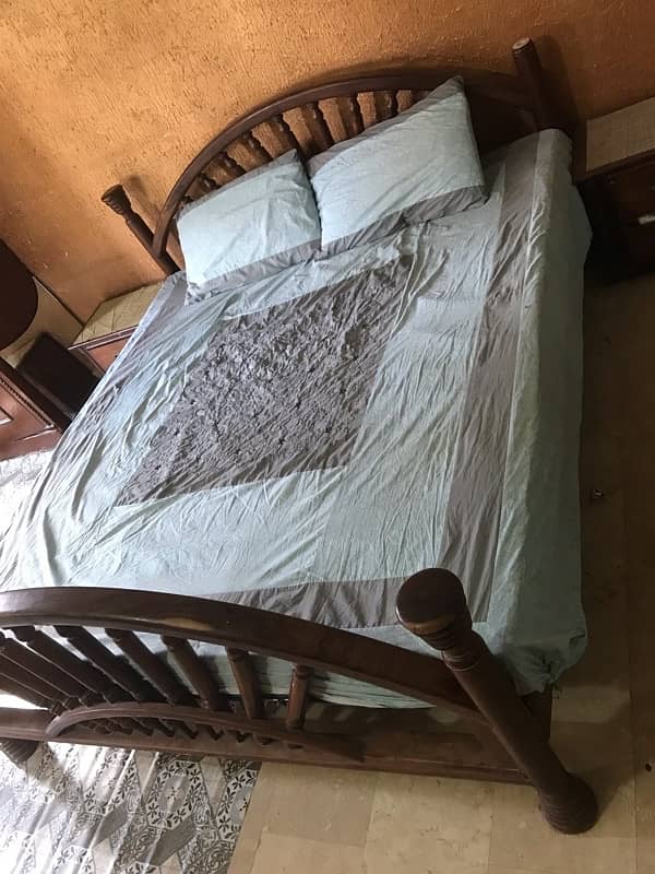 KIND SIZE BED with MATRESS and Two SIDE TABLES 2