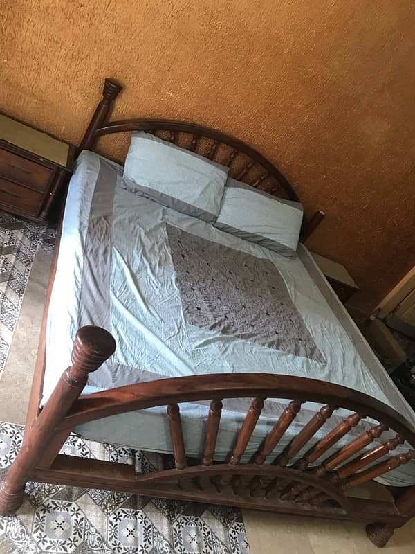 KIND SIZE BED with MATRESS and Two SIDE TABLES 6