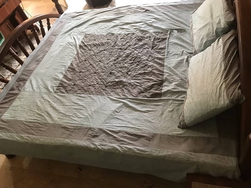 KIND SIZE BED with MATRESS and Two SIDE TABLES 8