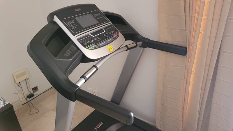 Treadmill model Dx-C2 2