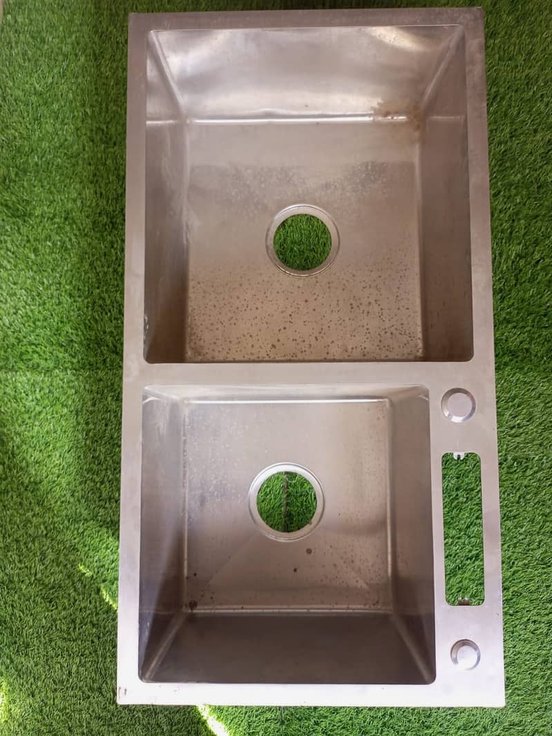 Handmade Heavy Sink 1