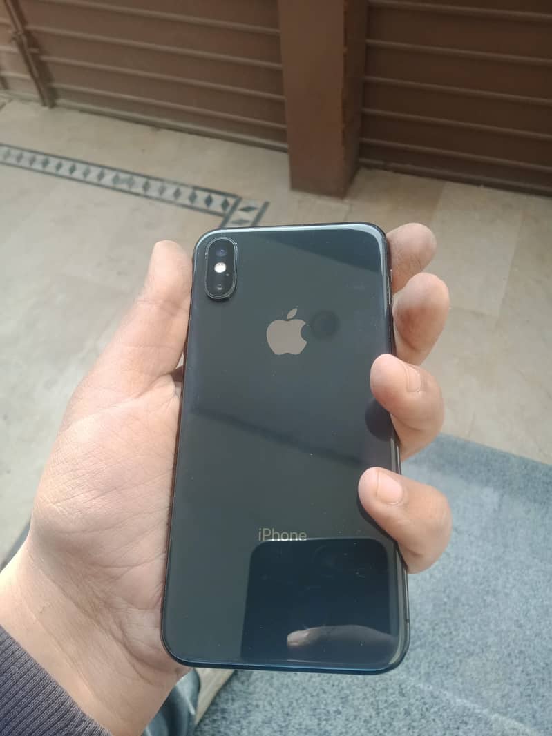 Apple iPhone XS 7