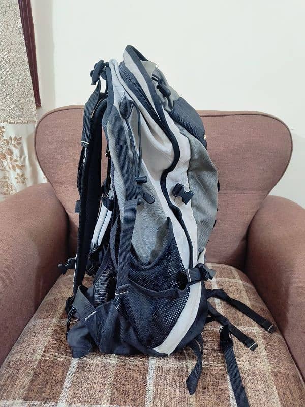 Travelling , Hiking , Camping bagpack 30L 0