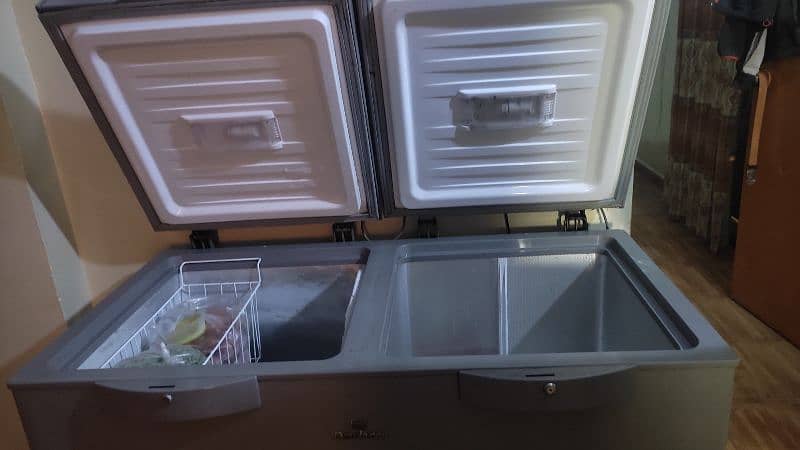 Dawlance deep freezer 0