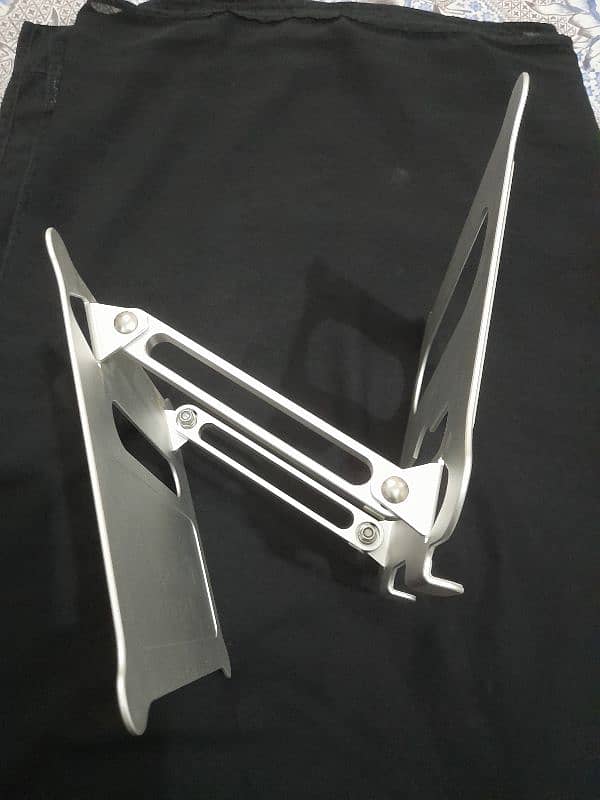 laptop stand made by Japan 4