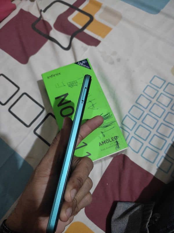 infinix note 11 4/128 with box & chargr 3