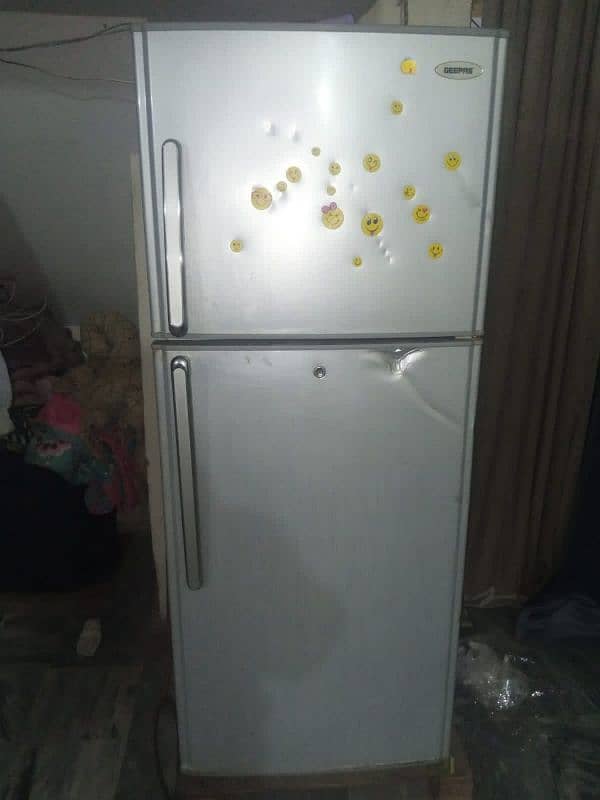 refrigerator deepas 5