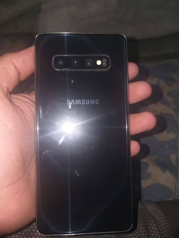 Samsung Galaxy S10 Plus 1