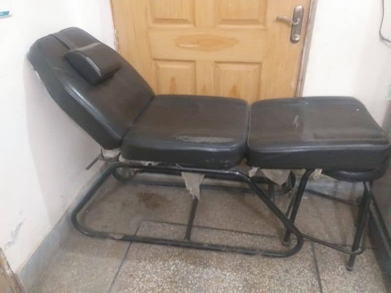 Saloon Chairs & Wax Facial bed & cabinet 6