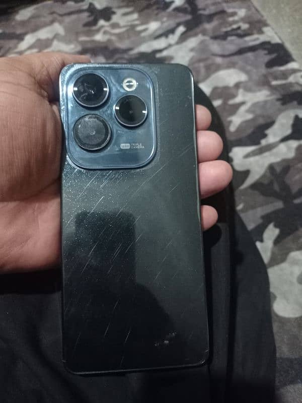 infinix hot 40 pro 1