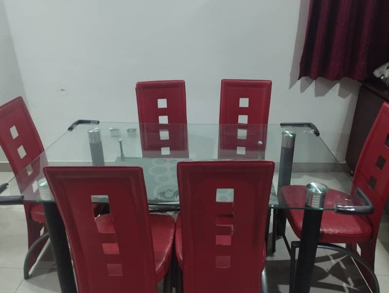 Glass dining table + 6 chairs 1