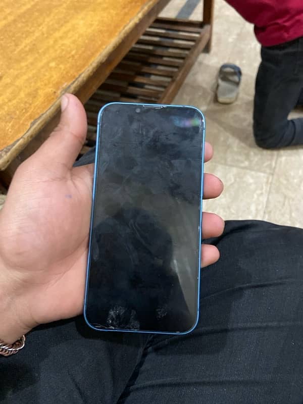 iphone 13 10/10 condition 3