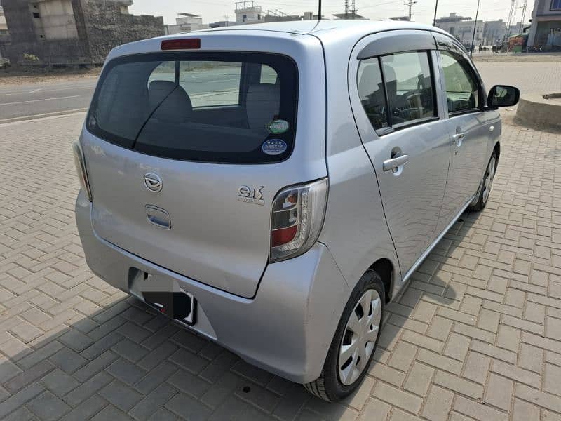 Daihatsu Mira 2016 3