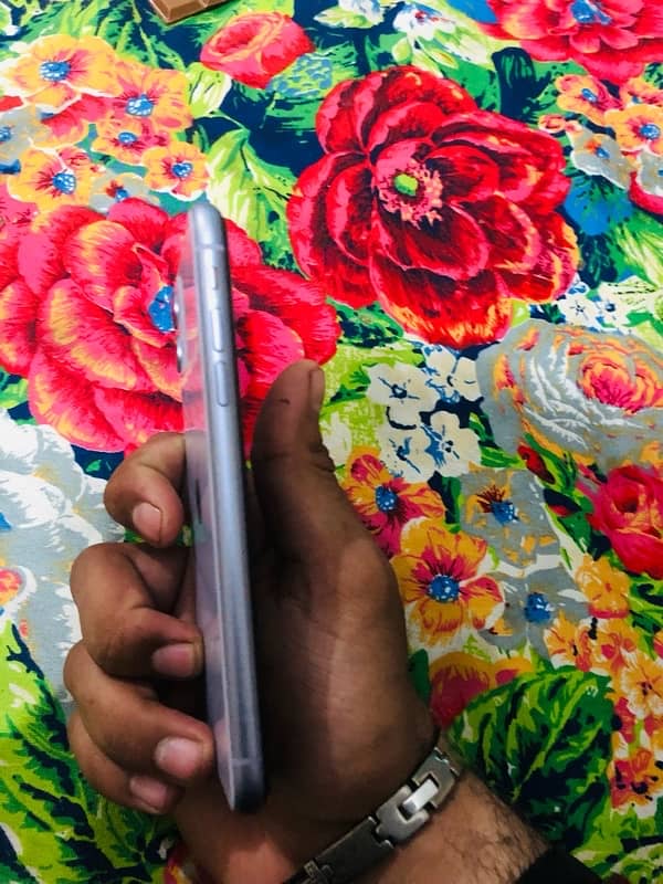 IPhone 11 NON PTA 128 GB All ok 2