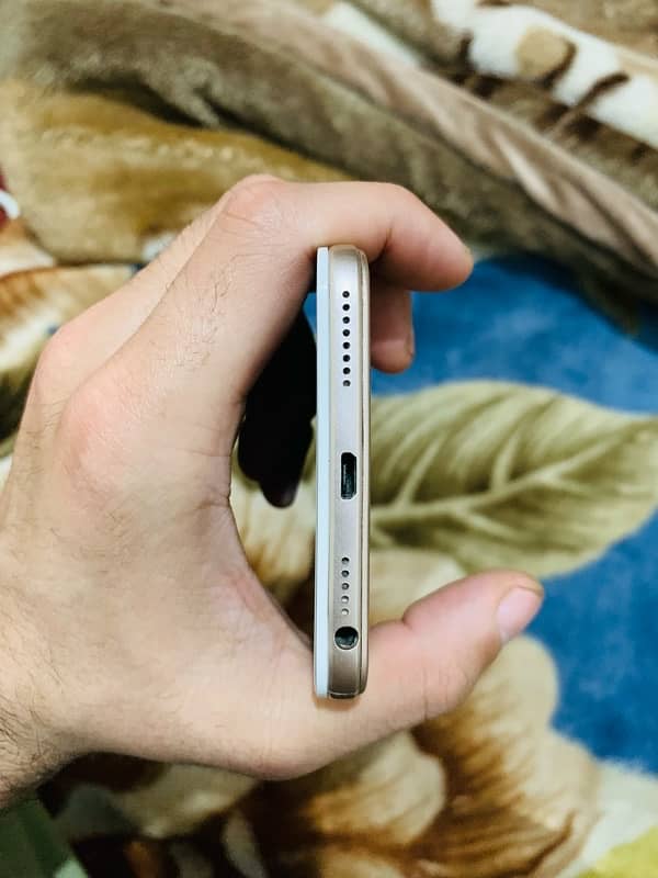 Oppo F1s - 4-64GB - Good Condition - Fingerprint Working 3