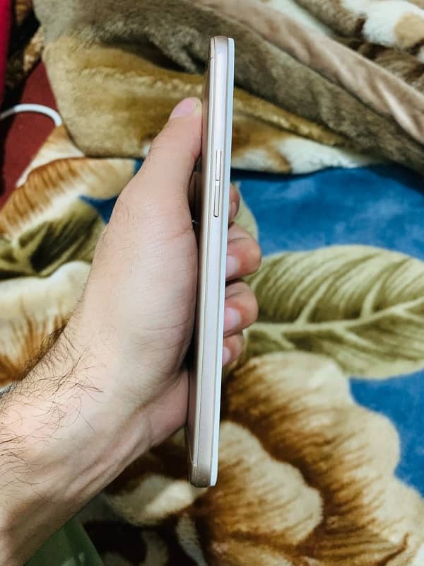 Oppo F1s - 4-64GB - Good Condition - Fingerprint Working 4