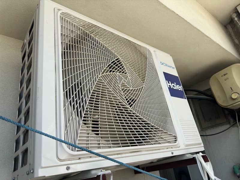 hair inverter ac new condition (used only 2 months) 1