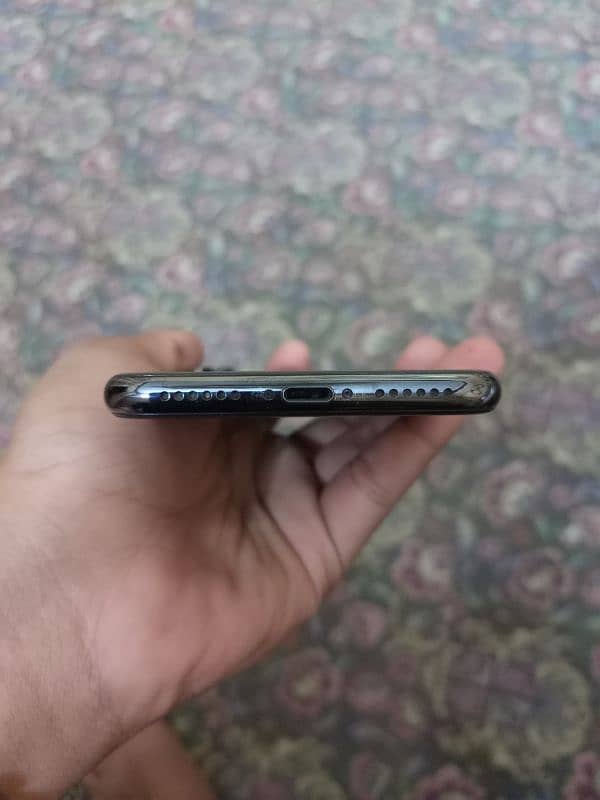 iphone X PTA approved 64Gb FU 5