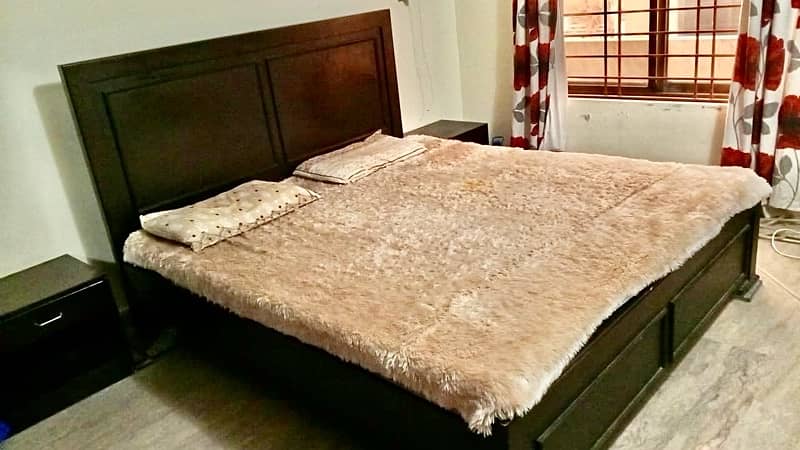 Double Bed for Sale 0