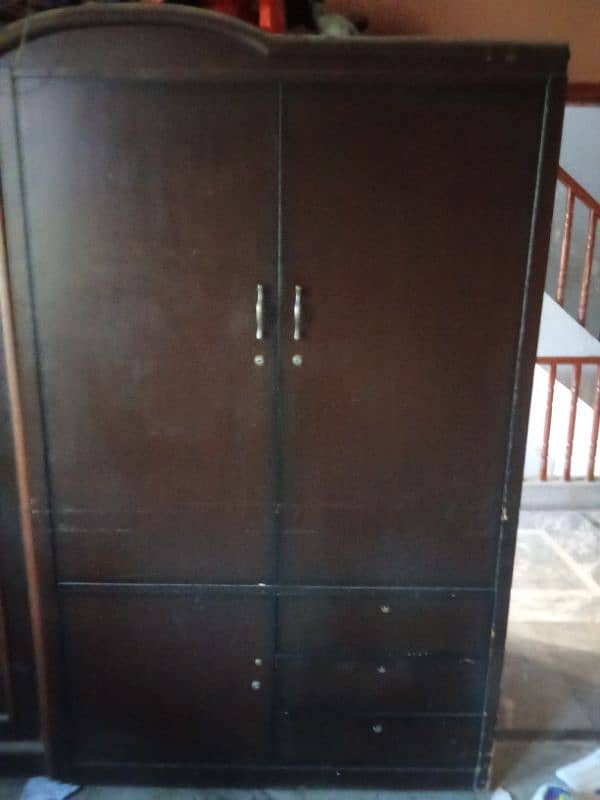 wardrobe for sale. . . 0