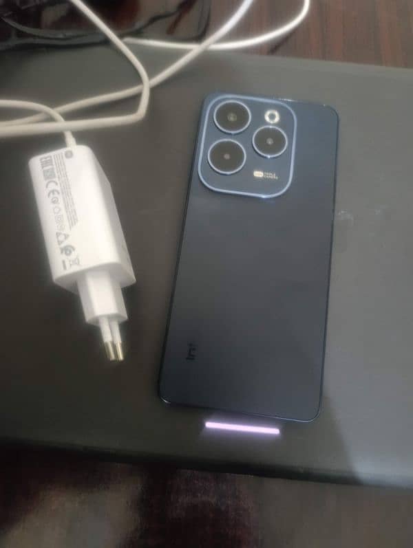 infinix Hot 40 8-256GB set+charger condition 10/10 1