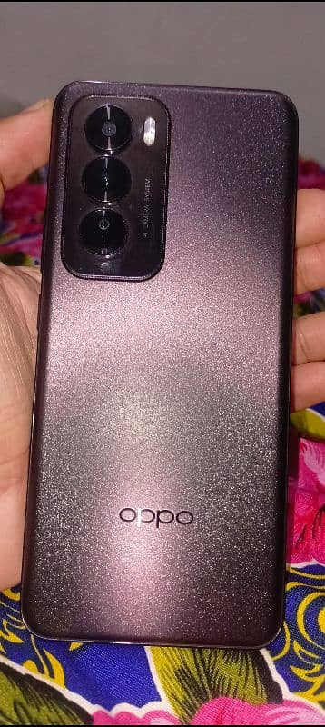 OPPO Reno 12 5G 1