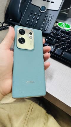 infinix Zero 30 1 Month Warranty available Green color