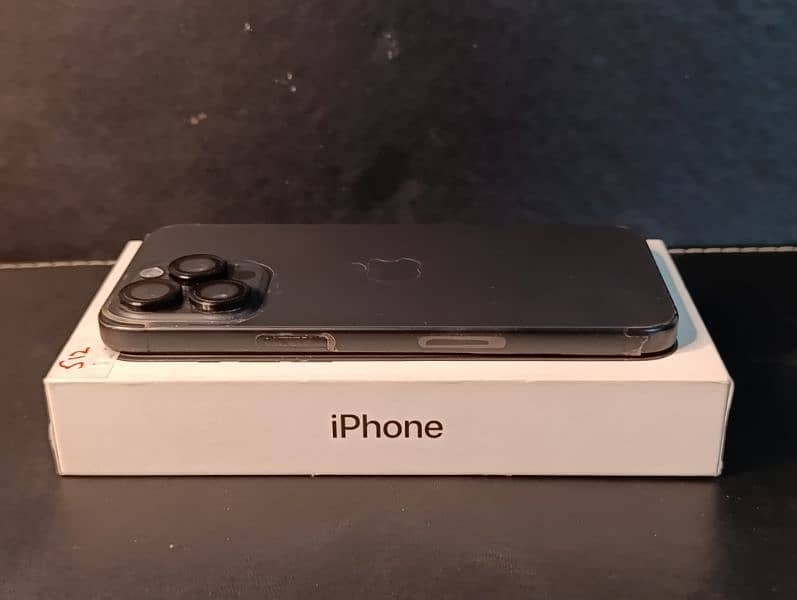 **Selling iPhone 15 Pro Max (JV) | 512GB | Black | Like New!** 5