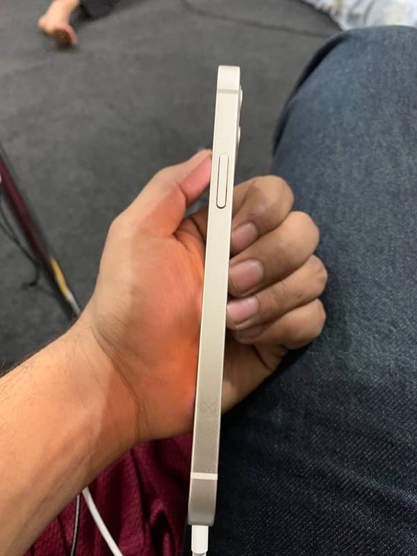 iPhone 12 64GB WHITE factory unlocked with box 2