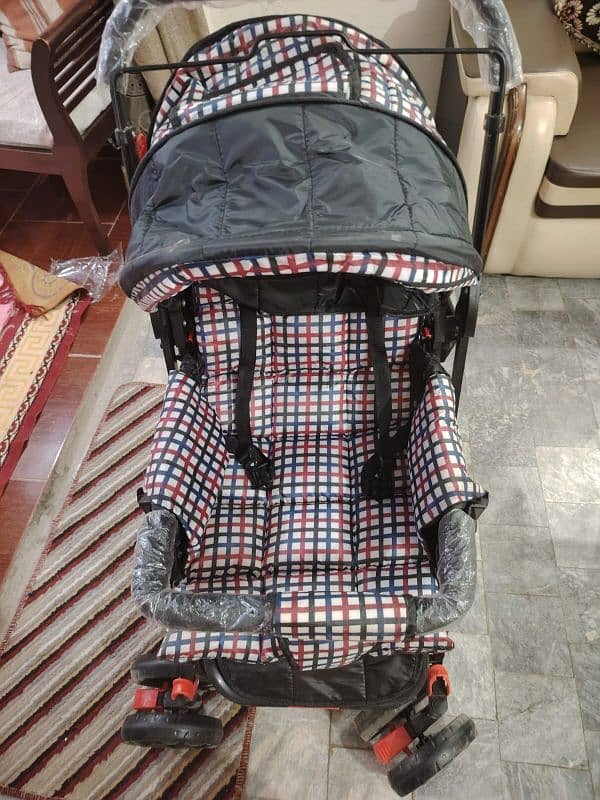 New stroller condition 10 by 10 2