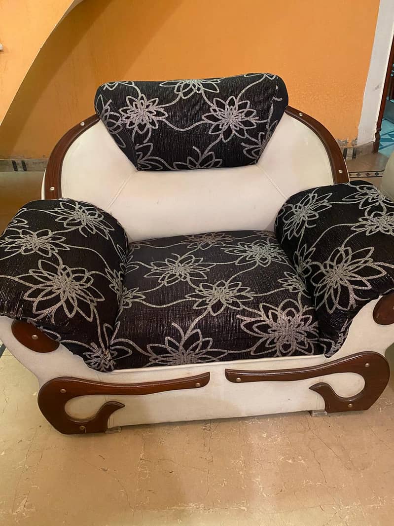 Drawing room sofa set for sale 1