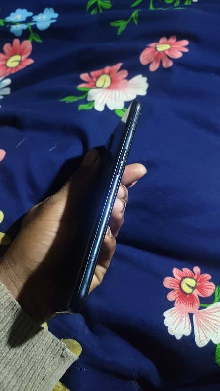 OnePlus N200 5g read add care fully call number 3