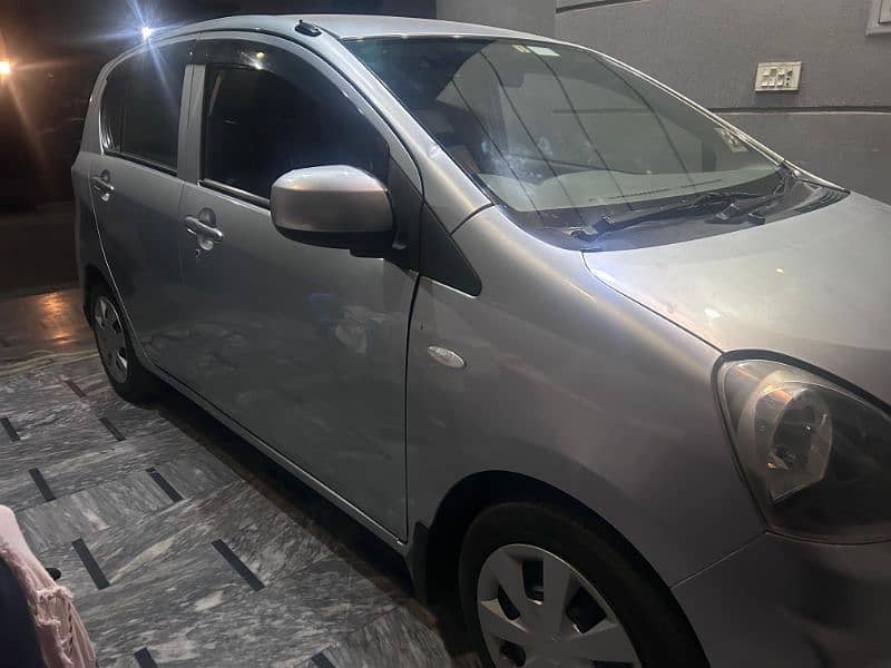 Daihatsu Mira 2014 total geniune paint 1 owner 2