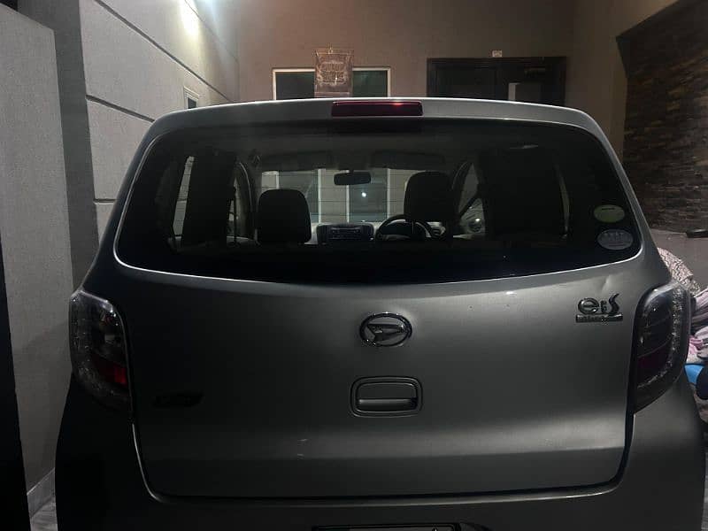 Daihatsu Mira 2014 total geniune paint 1 owner 3