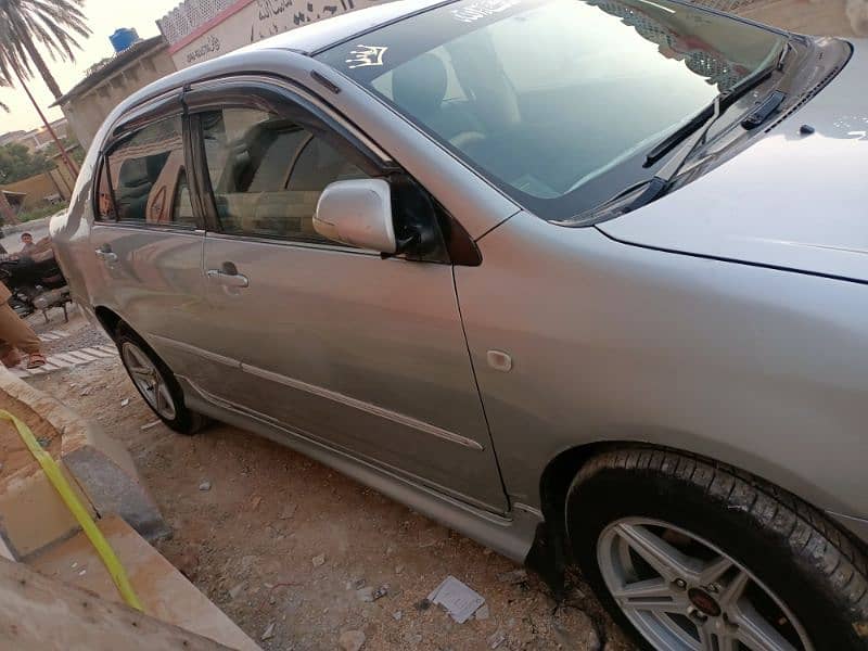 Toyota Corolla SE Saloon 2004 2