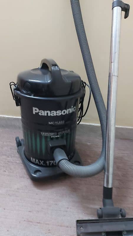 used vacuum cleaner 3