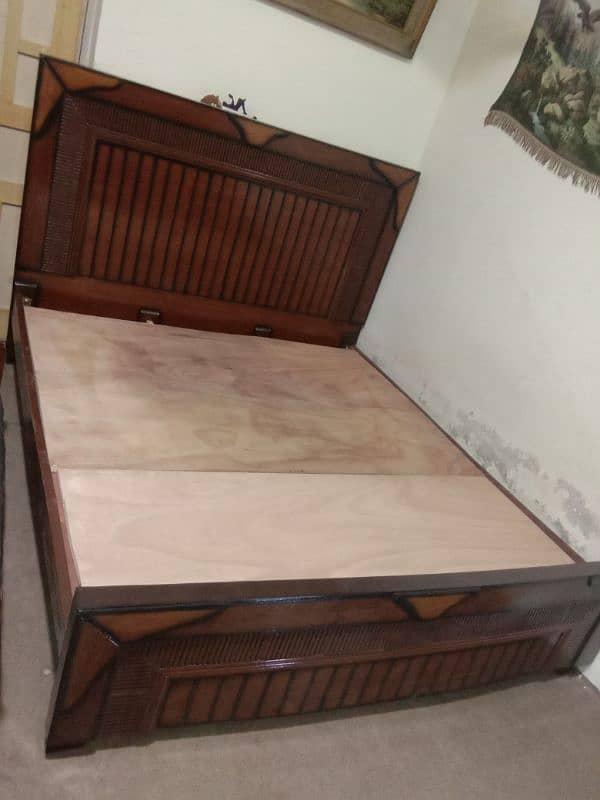 King Size Bed with 2 Side Table 2