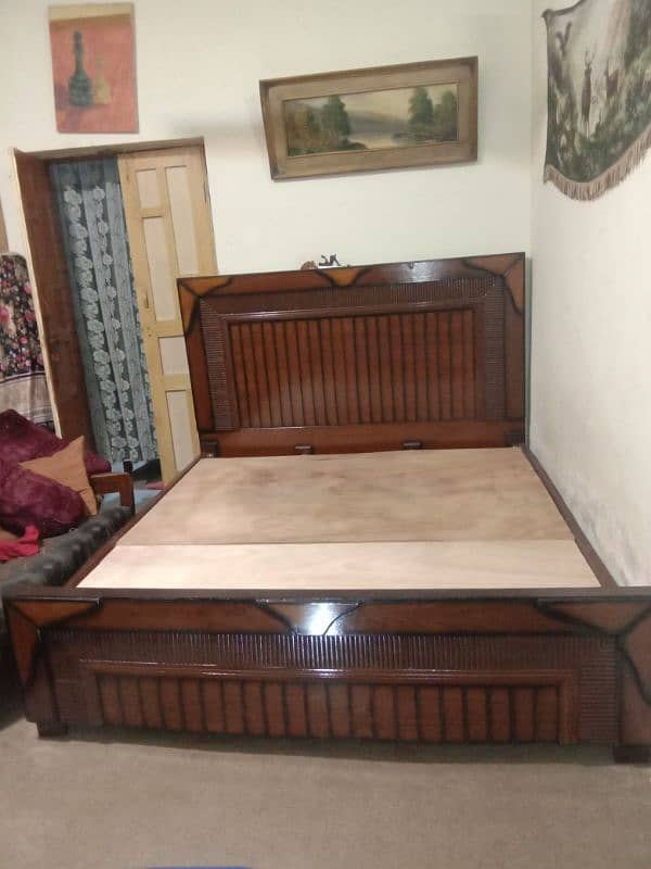 King Size Bed with 2 Side Table 4