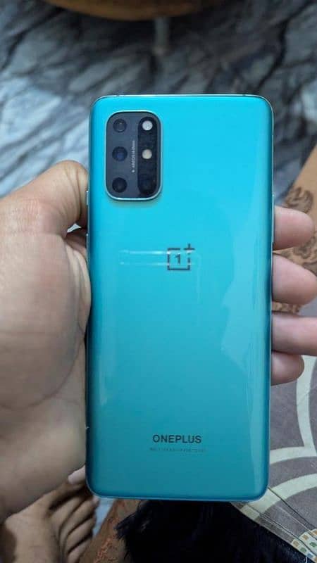 one plus 8t 120hz 256gbrom  12+4gb ( 16gb ) ram 0