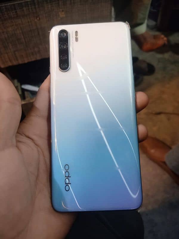 oppo F15  8 128 2